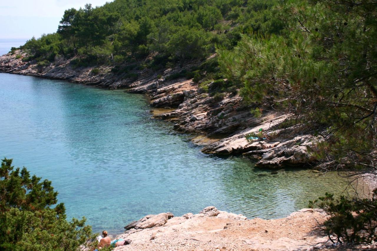 Apartments By The Sea Vrboska Exterior foto